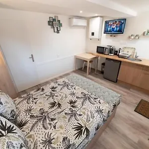 Studio Proche De Lyon Appartement